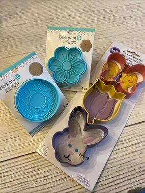 Celebrate It Bright Blue Flower & Donut Cookie Stamps & Wilton Spring Cutter Set